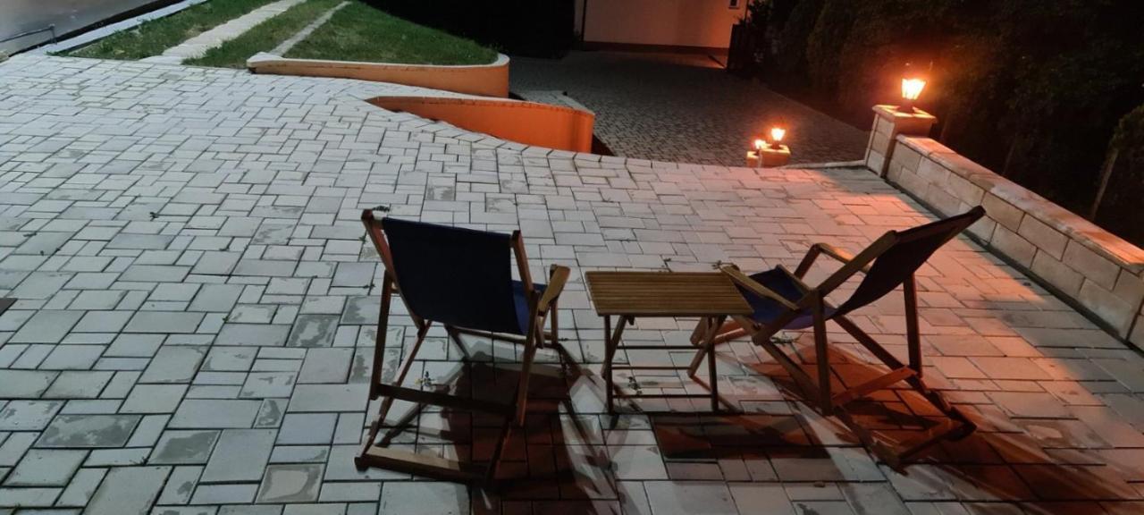 Ra Apartmani Rednek Kültér fotó