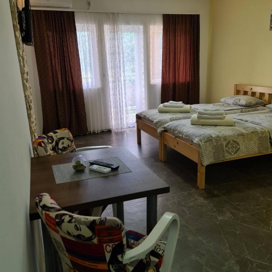 Ra Apartmani Rednek Kültér fotó